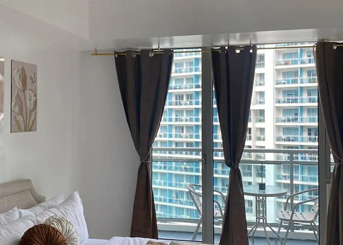 Apartahotel Azure Staycation By Sabben *